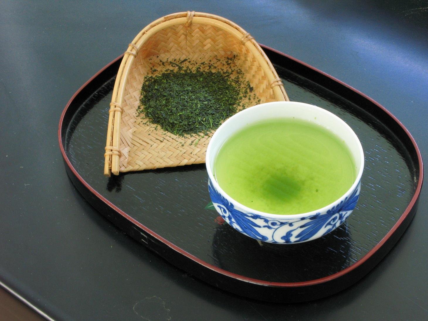 A zöld tea kathekin tartalma magas, ezért a fehér tea mellett a másik legegészségesebb teaféle
